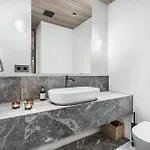 The Lakeview By Hilla Apartament *
